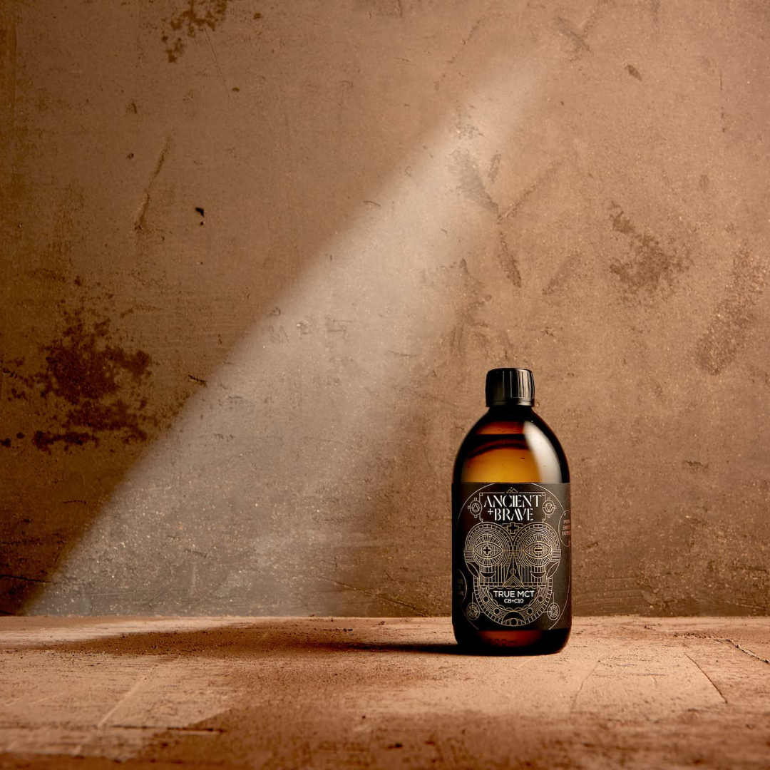 Ancient & Brave une potencia y pureza en fórmulas funcionales que iluminan el bienestar diario.