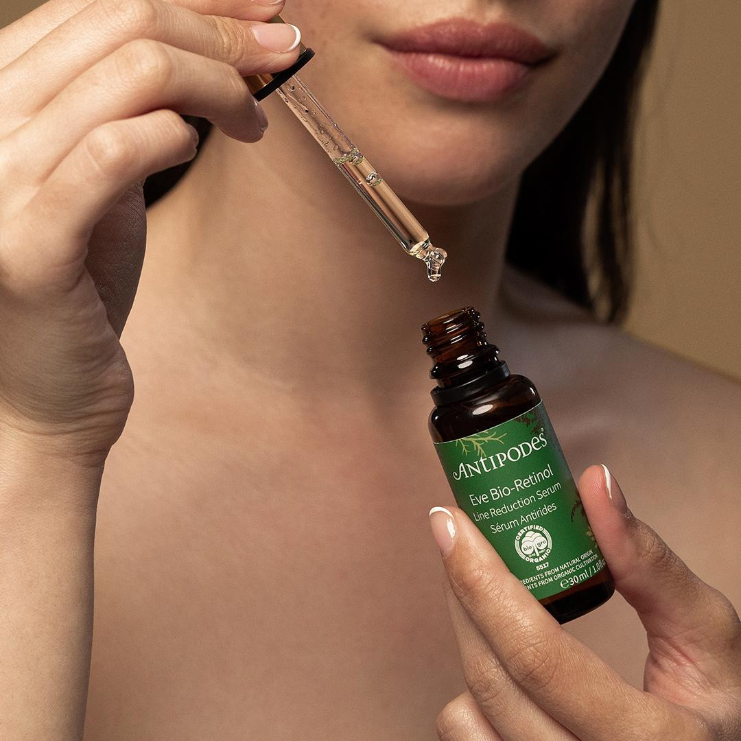 La cosmética natural de Antipodes revela su esencia: eficacia, sostenibilidad y placer sensorial en cada gota.