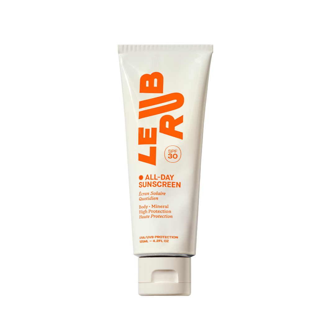 Protector solar corporal Le Rub All-Day Sunscreen SPF30, fórmula mineral ligera e invisible.