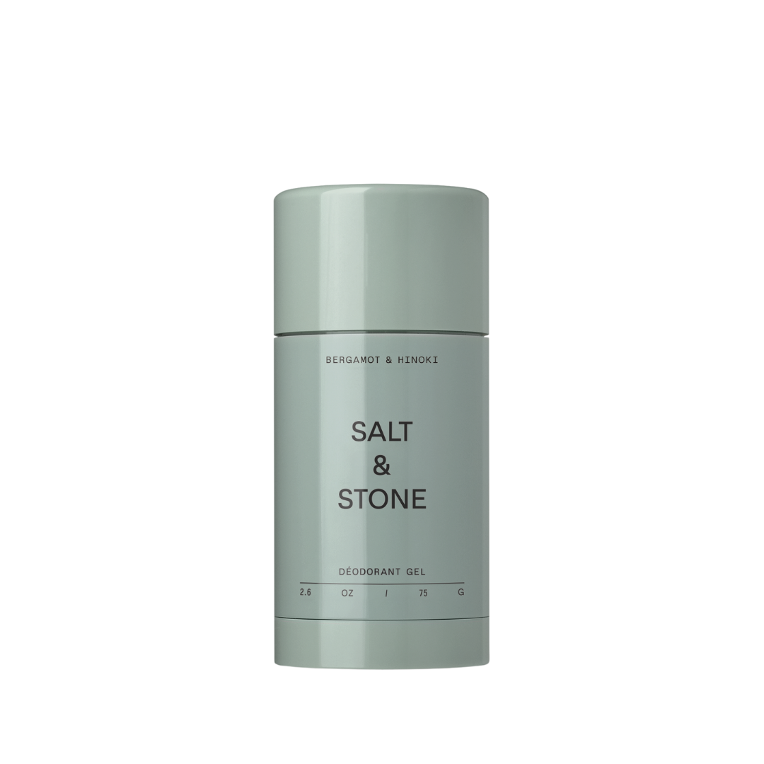 Desodorante en gel de Salt & Stone que protege 48 h y cuida incluso la piel más sensible sin irritar.