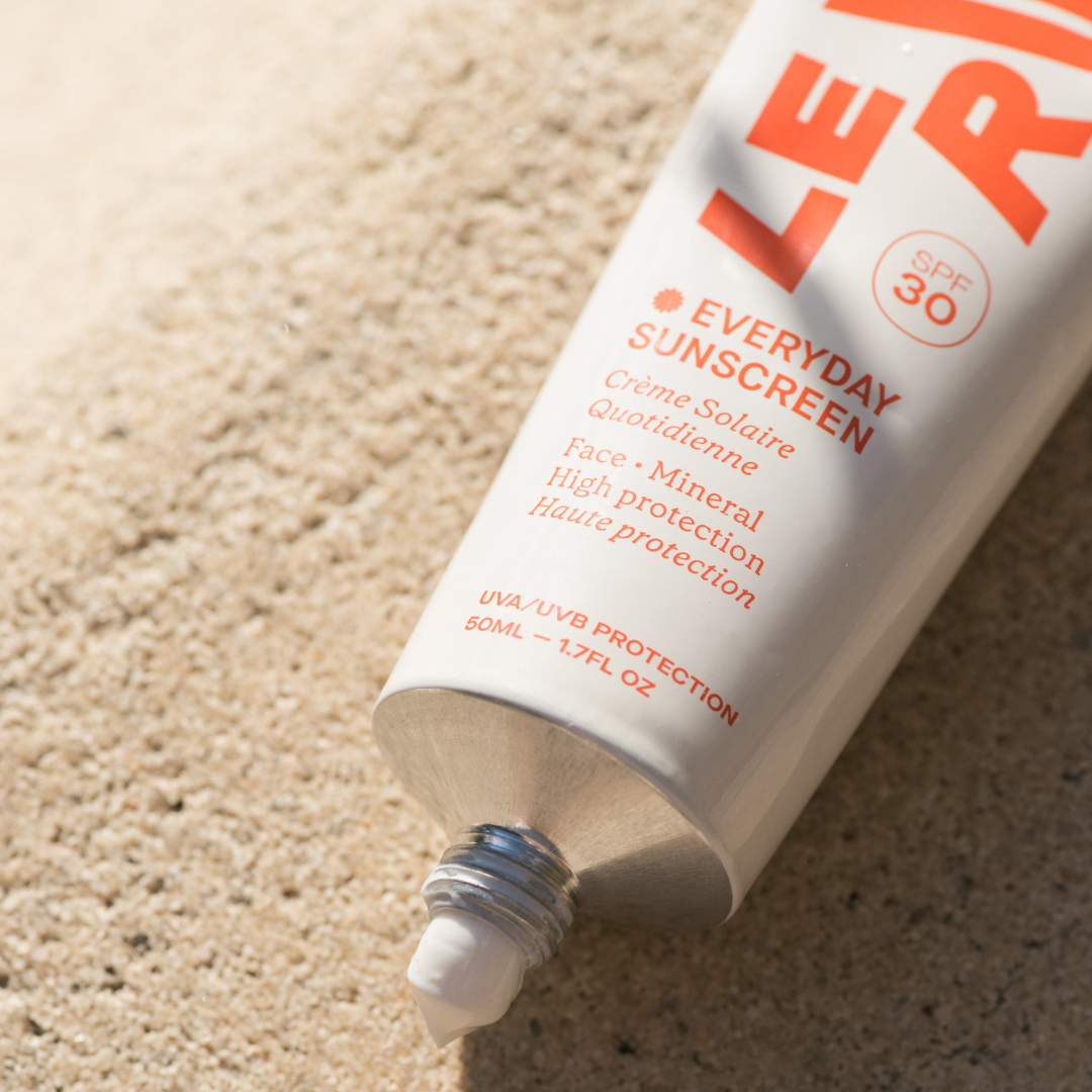 Le Rub Everyday Sunscreen SPF30, protección solar facial sin residuo blanco.