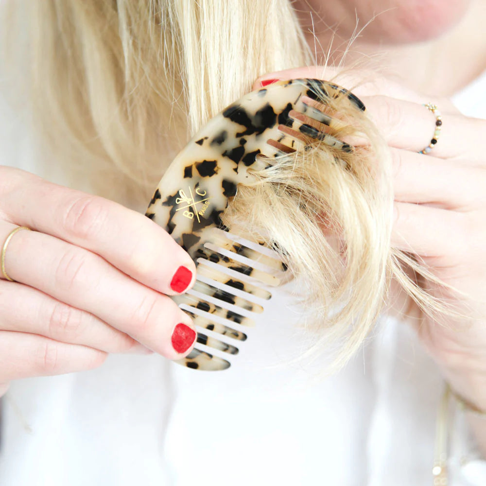 Peine en acabado carey bachca.