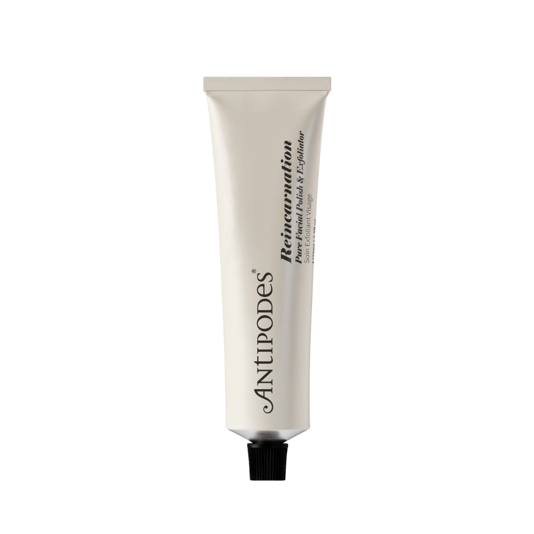 Reincarnation Pure Facial Exfoliator de Antipodes renueva suavemente la piel sin alterar su equilibrio.