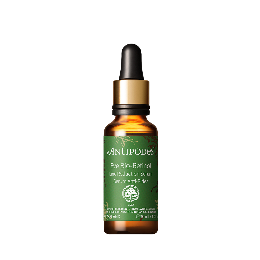 Eve Bio-Retinol Line Reduction Serum de Antipodes reafirma, suaviza y tonifica con una fórmula vegetal y sedosa.