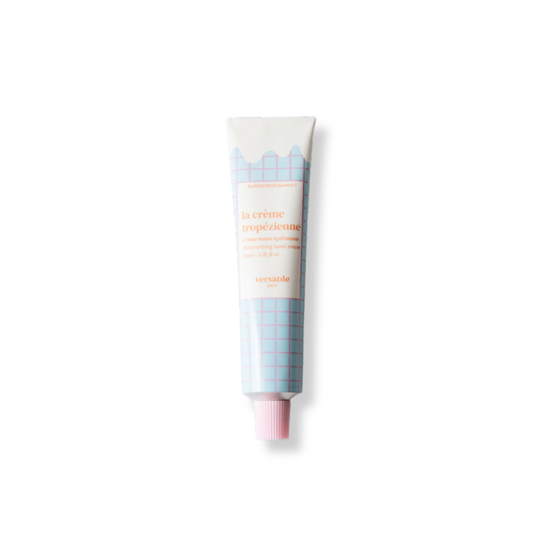 La Crème Tropézienne de Versàtile Paris hidrata intensamente con un aroma solar que evoca verano en la piel.