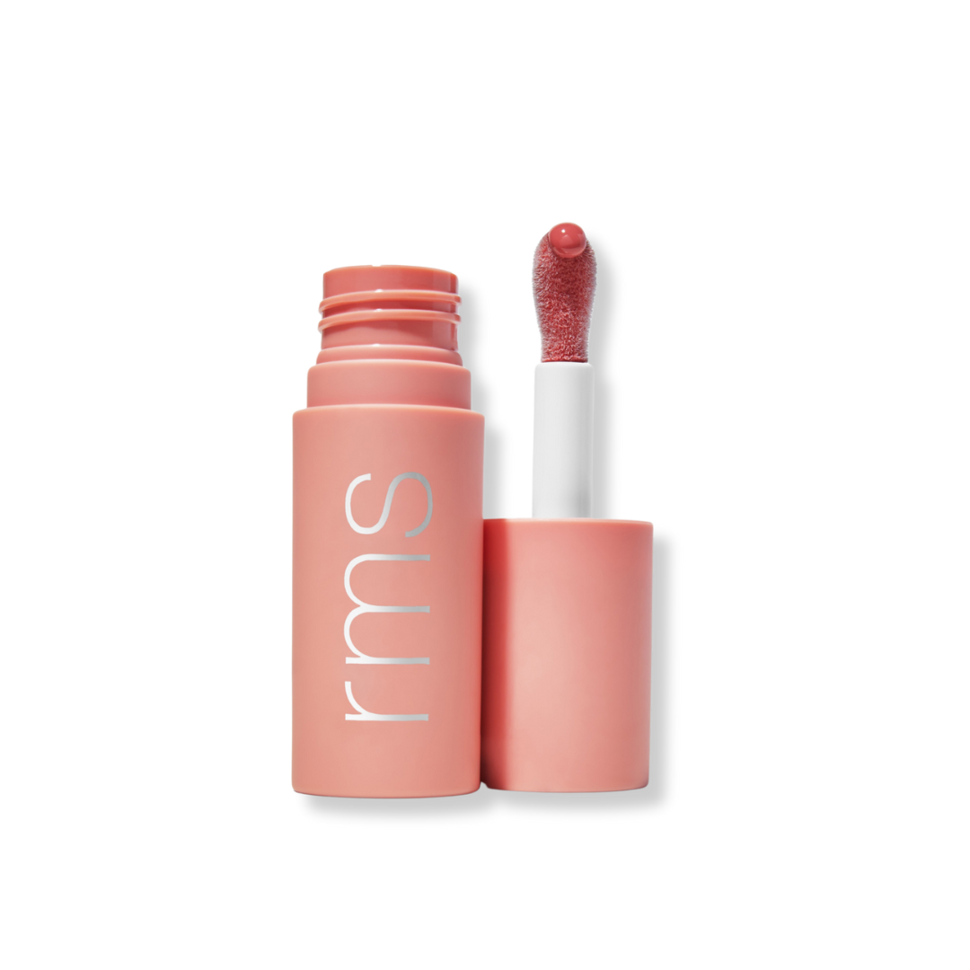 Legendary Lip Oil de RMS Beauty envuelve los labios en confort, brillo y un tono rosado translúcido.