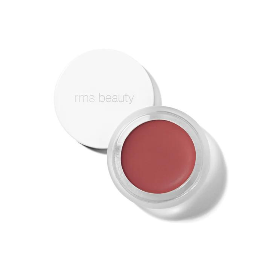 Color ciruela atenuado que envuelve el rostro en profundidad y elegancia con un solo gesto.