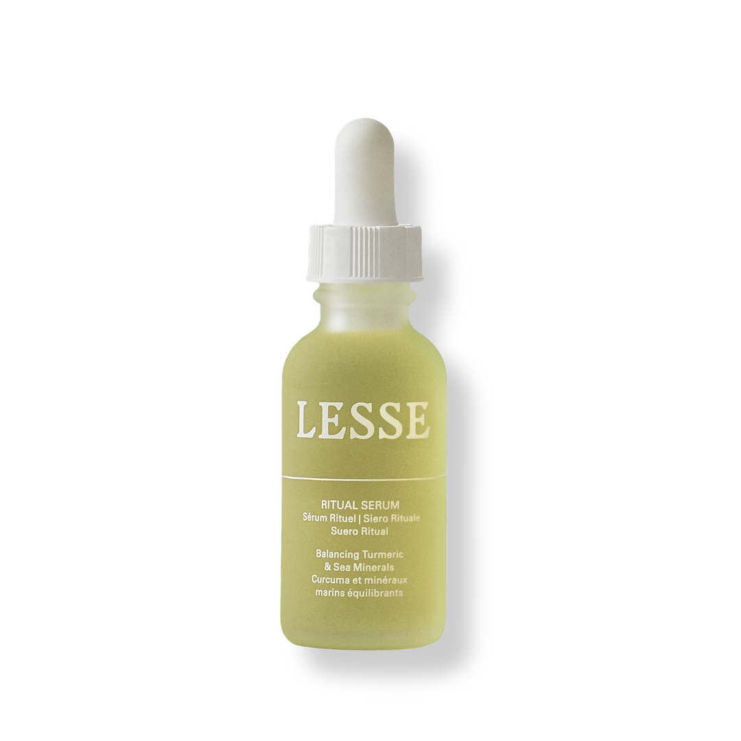 Ritual Serum de Lesse, aceite botánico que nutre, repara y devuelve la luminosidad a pieles sensibles.