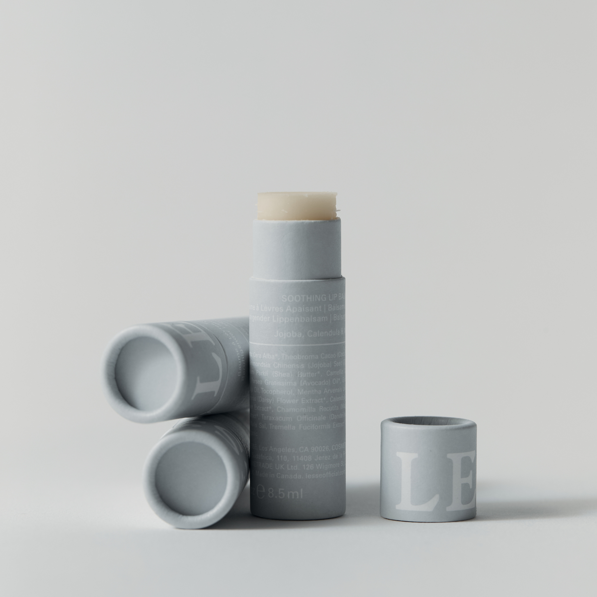 Soothing Lip Balm de Lesse repara y calma labios secos, refuerza la barrera y devuelve suavidad duradera.