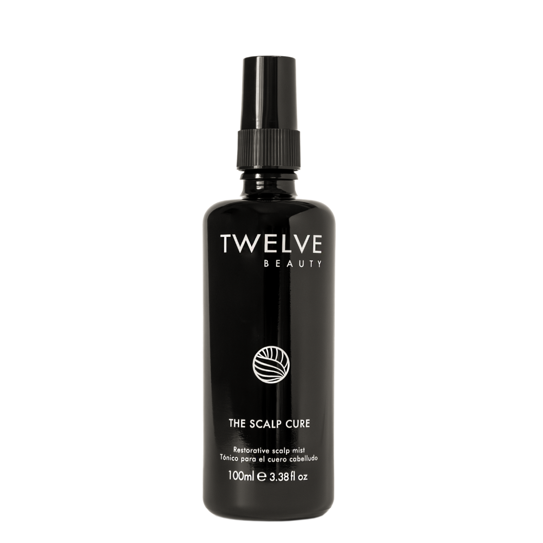 The Scalp Cure de Twelve Beauty refuerza el folículo, calma el cuero cabelludo y frena la caída.