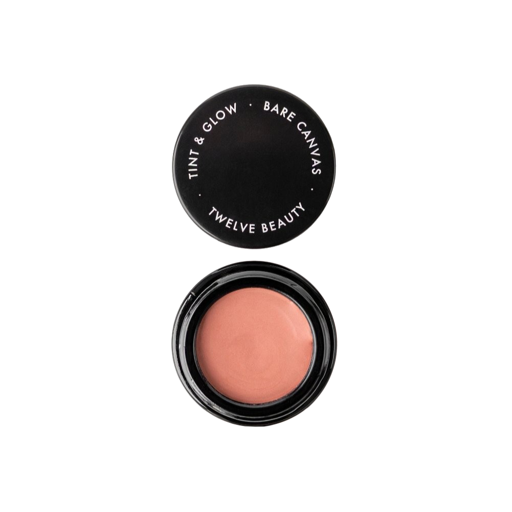 Tint & Glow de Twelve Beauty en tono Bare Canvas unifica e ilumina con un velo de color natural y sedoso.